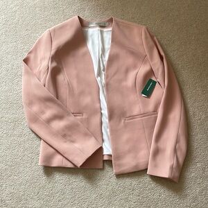 Simon’s pink blazer